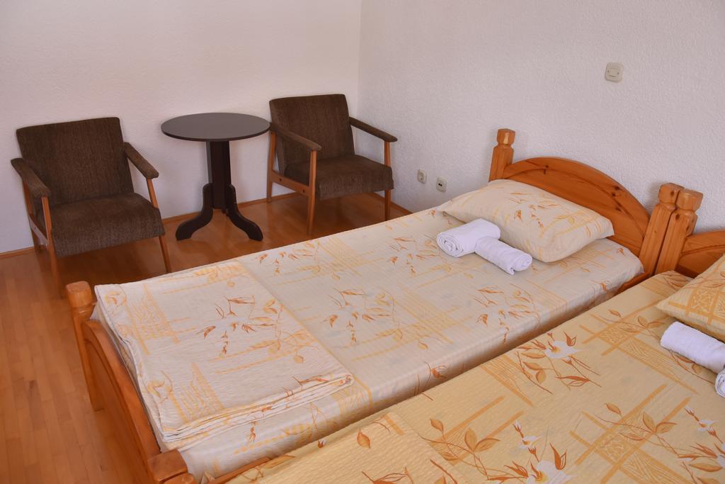 Apartment And Studio Damjan Охрид Экстерьер фото